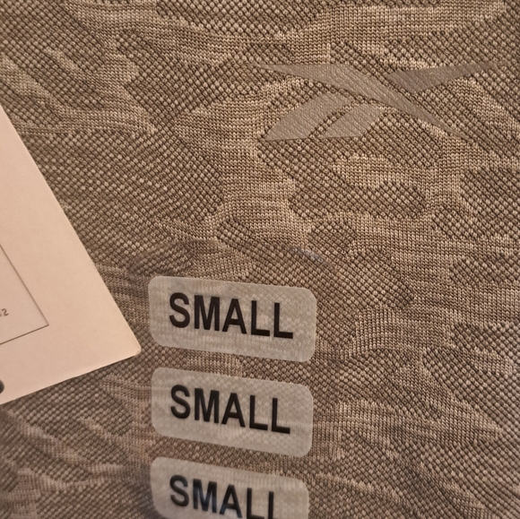 Gray Men's Reebok Griffin Shirt Size Small $Lions Gate SALE - Picture 2 of 4